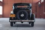 Ford V8 DeLuxe 3-Window Coupe 1932 года